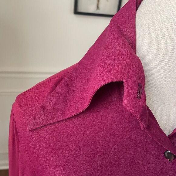 Vintage 70s Cranberry Crepe Dagger Barrymore Collar Blouse XS - Picture 3 of 8